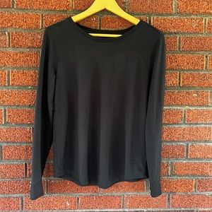 Universal Standard Long Sleeve Tee Rex in Black